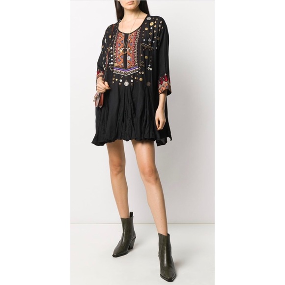 Mes Demoiselles Dresses & Skirts - ❤️ NWT Mes Demoiselles embroidered shift dress